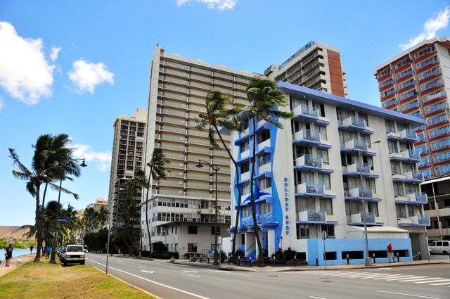 Waikiki_Holiday Surf Hotel_Exterior 01